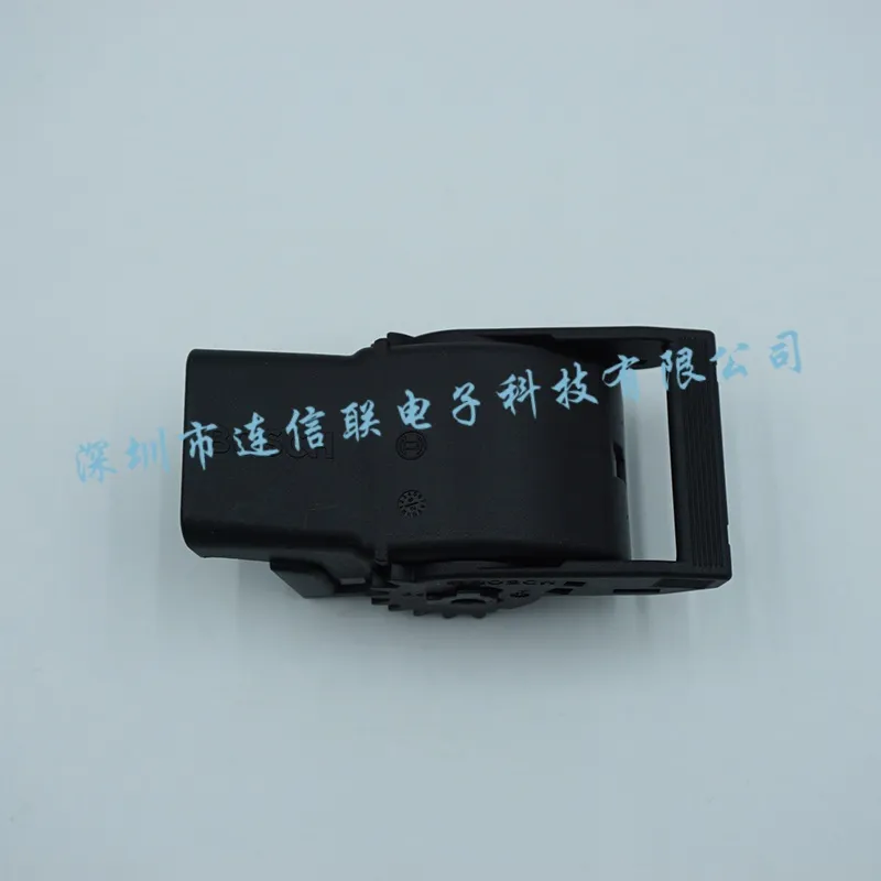 1928404774 (2).webp
