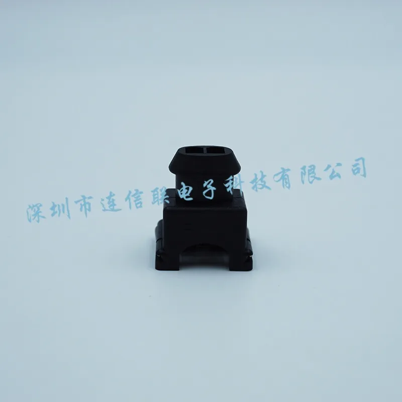 827551-3 (2).webp