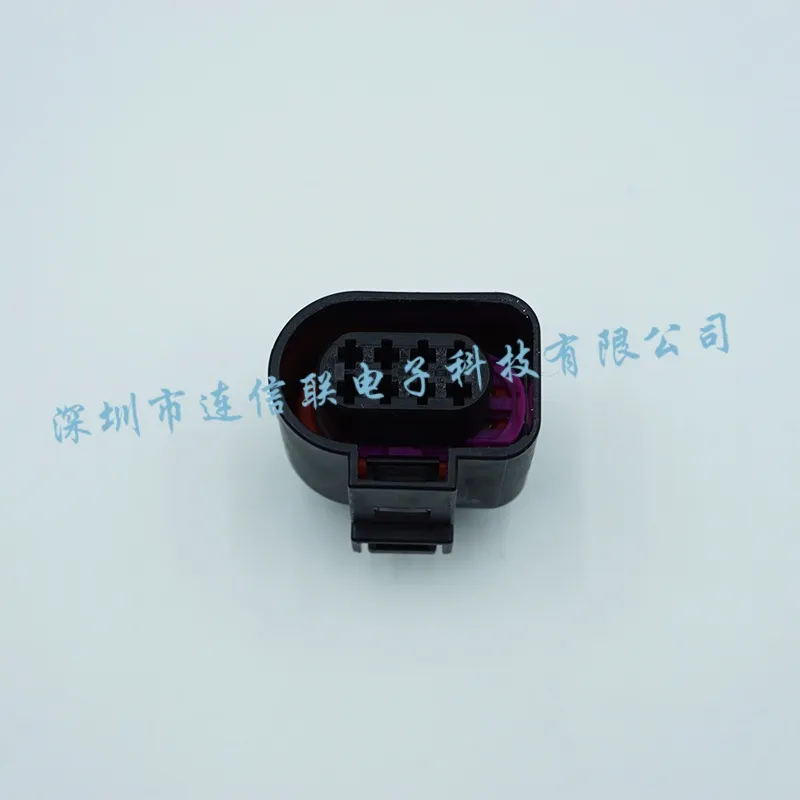 1-1394416-1 (5).webp