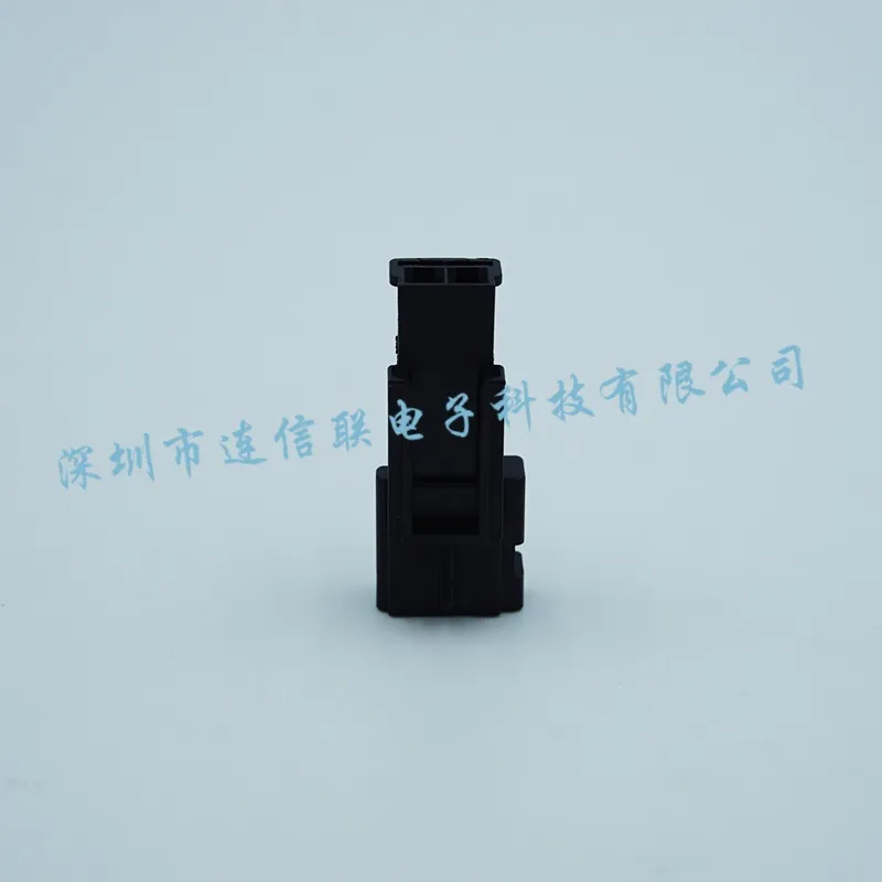 1563190-1 (2).webp