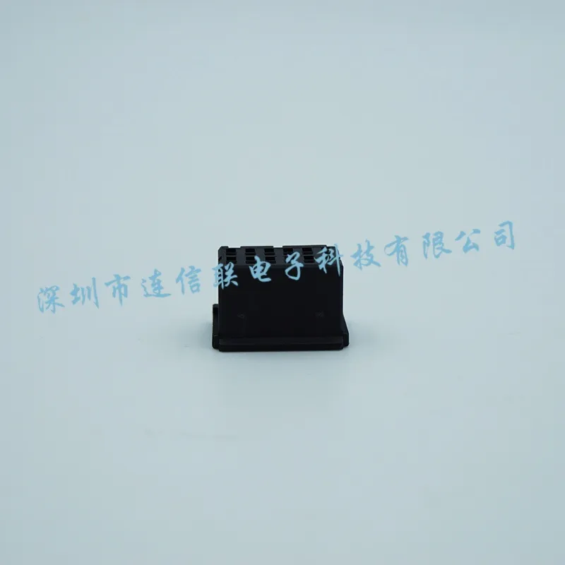 1-1827864-6 (3).webp