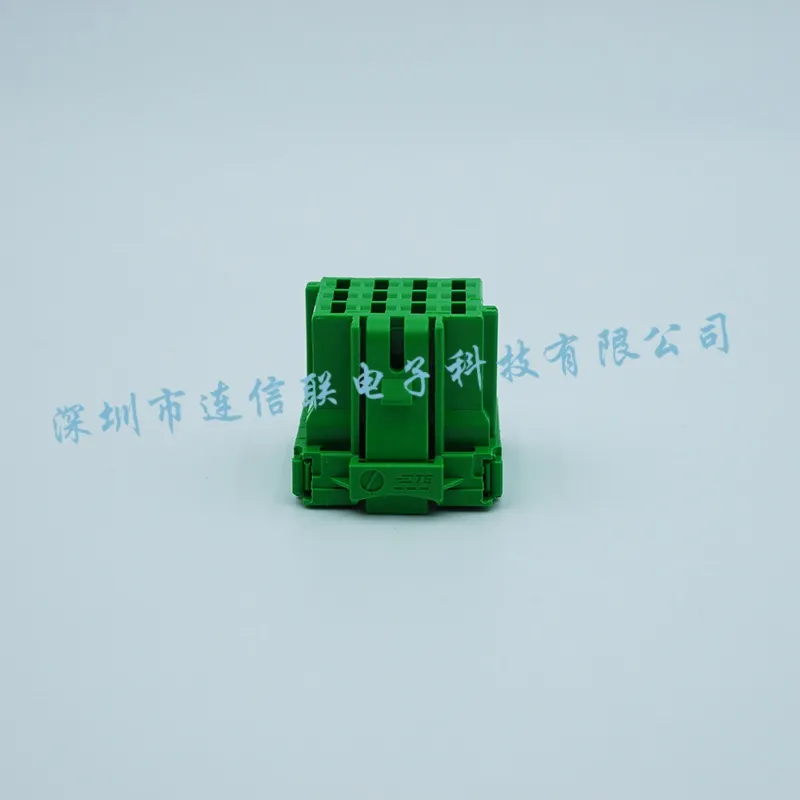 8-968972-1 (1).webp