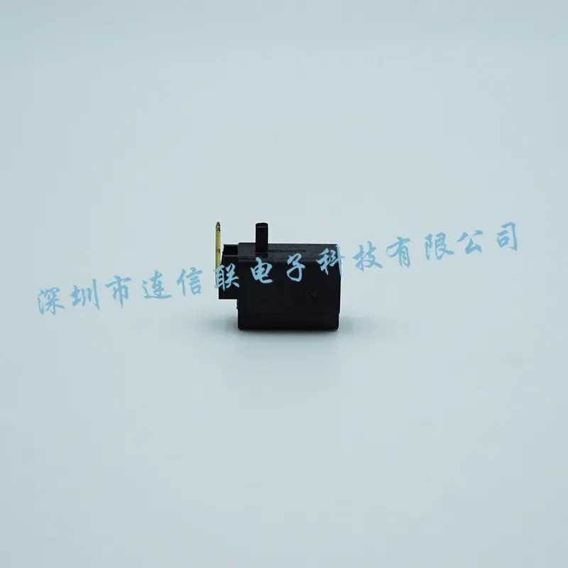 MG643748-5 (1).webp
