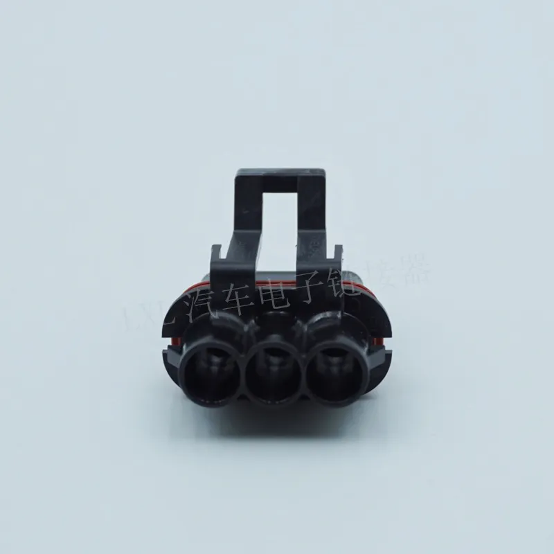 12040977- (3).webp