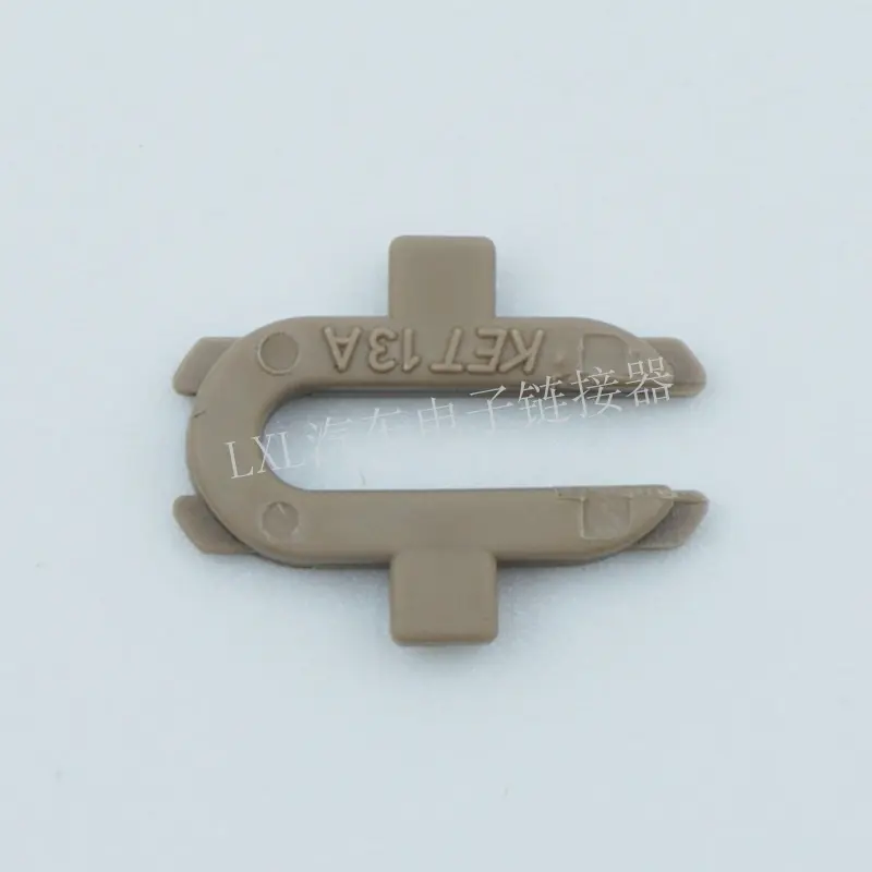 MG630326-7
