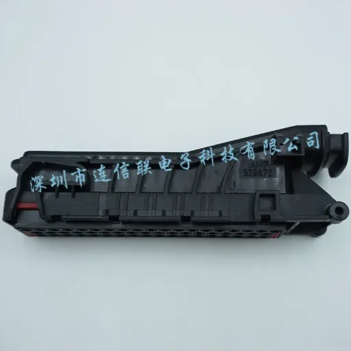 828907-1